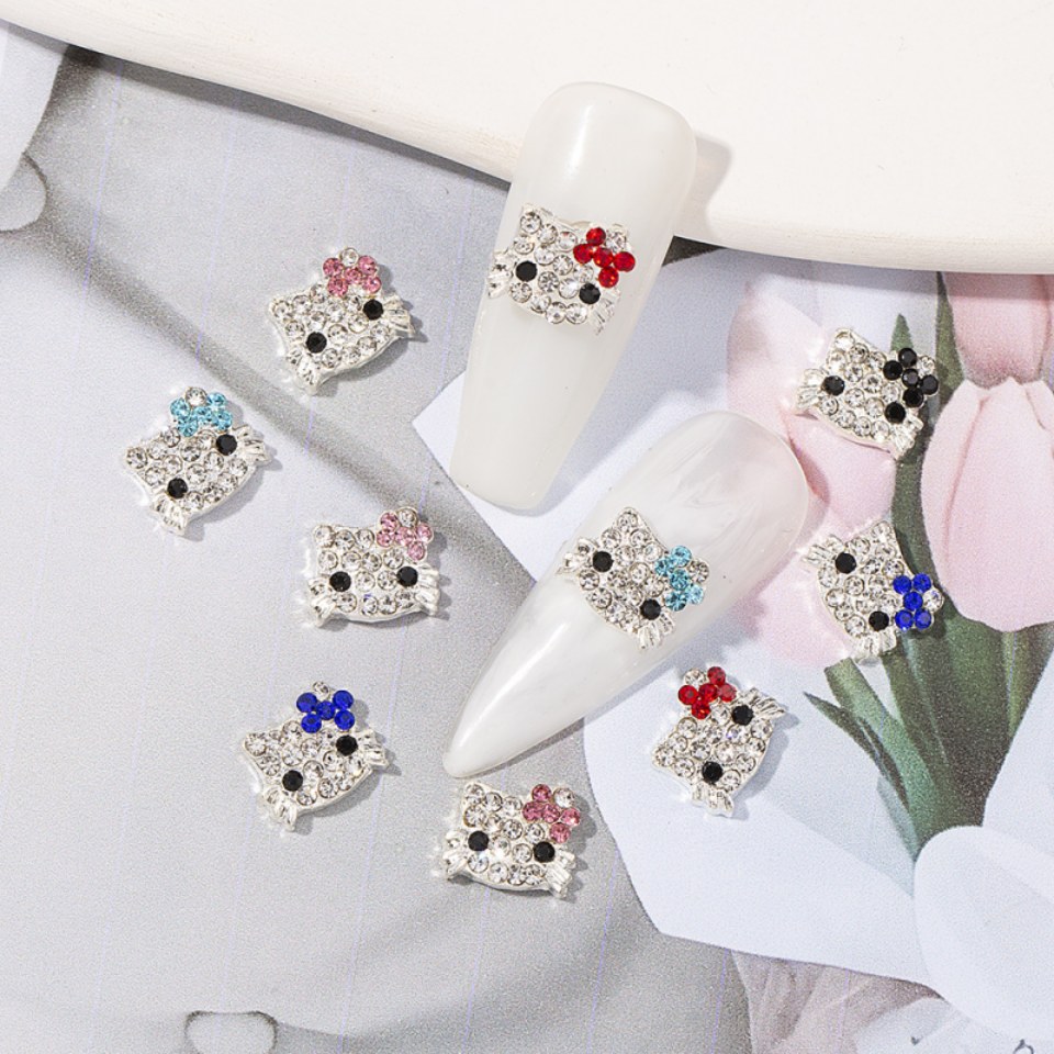 azimat kuku hello kitty